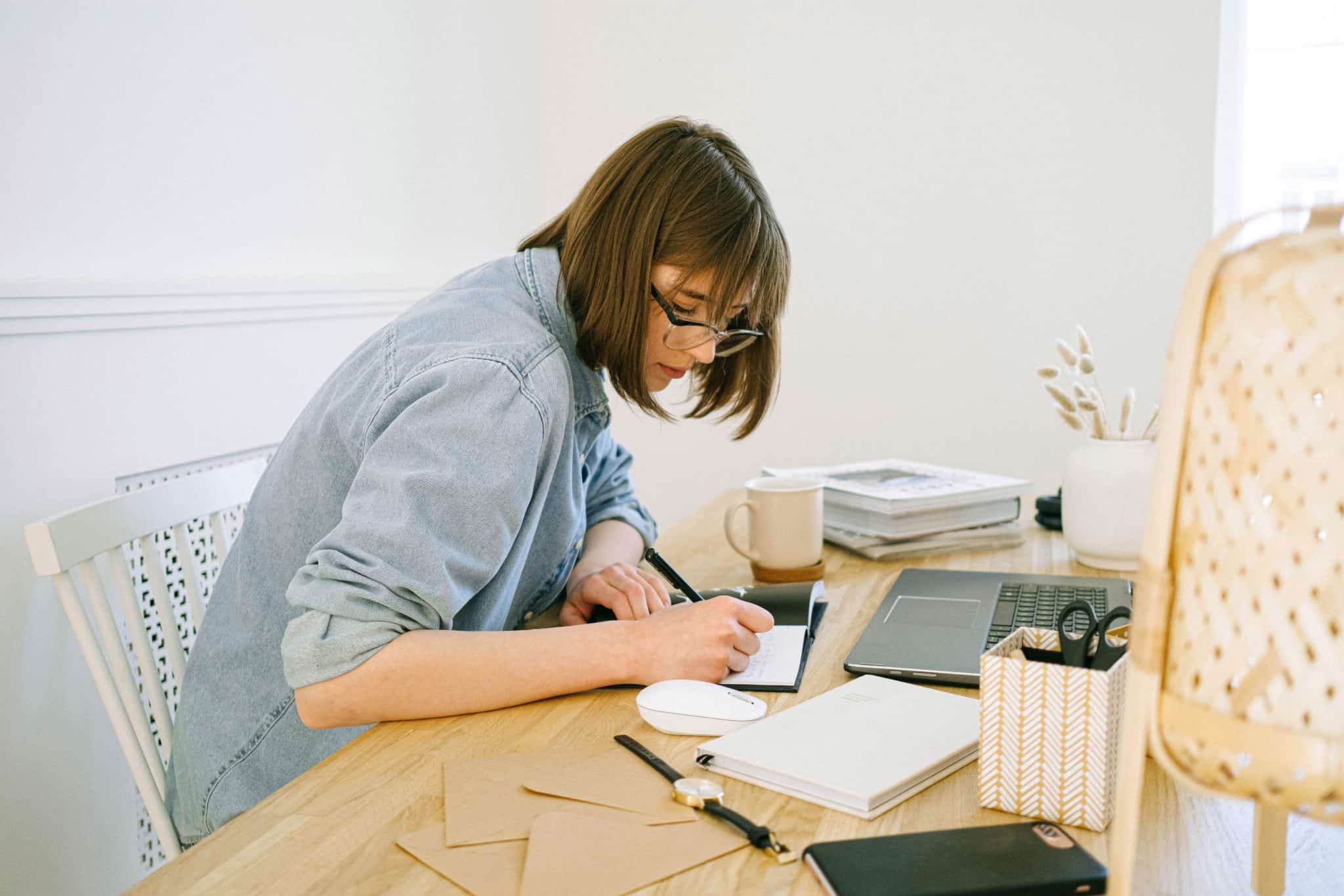 How To Write a Blog About Yourself: 11 Things To Include