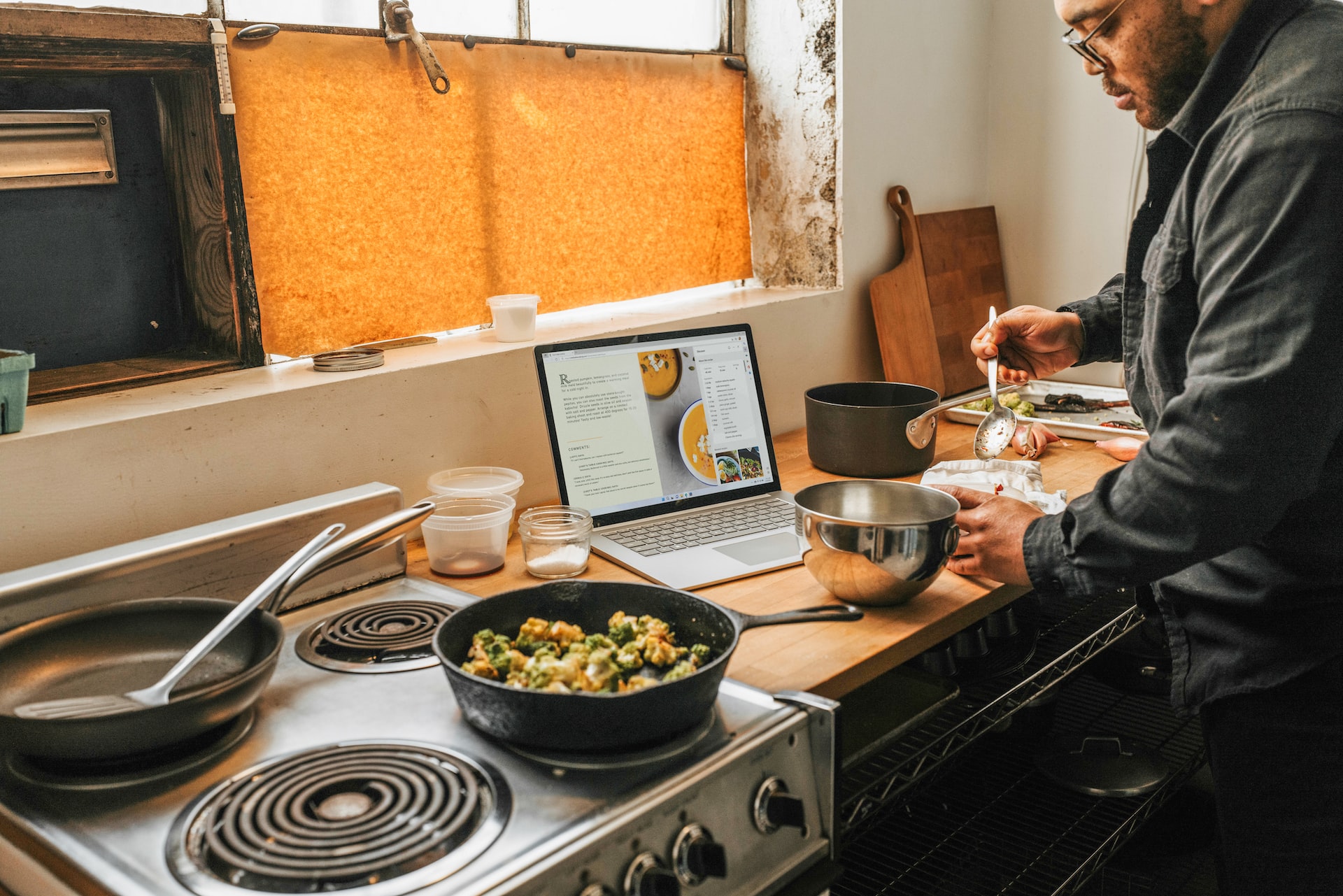 is it healthy to take breaks from social media
