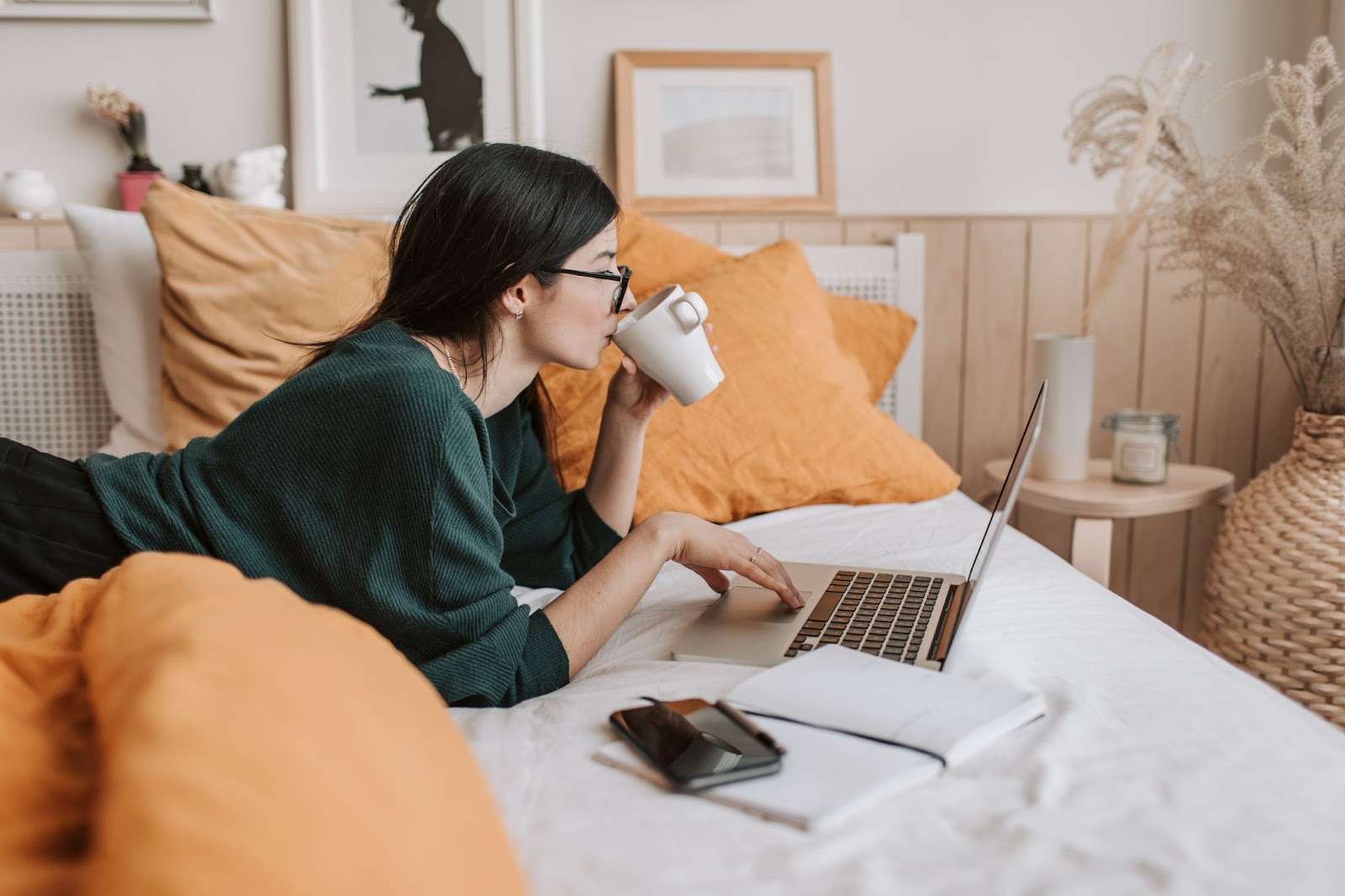 what's the best time to post on linkedin