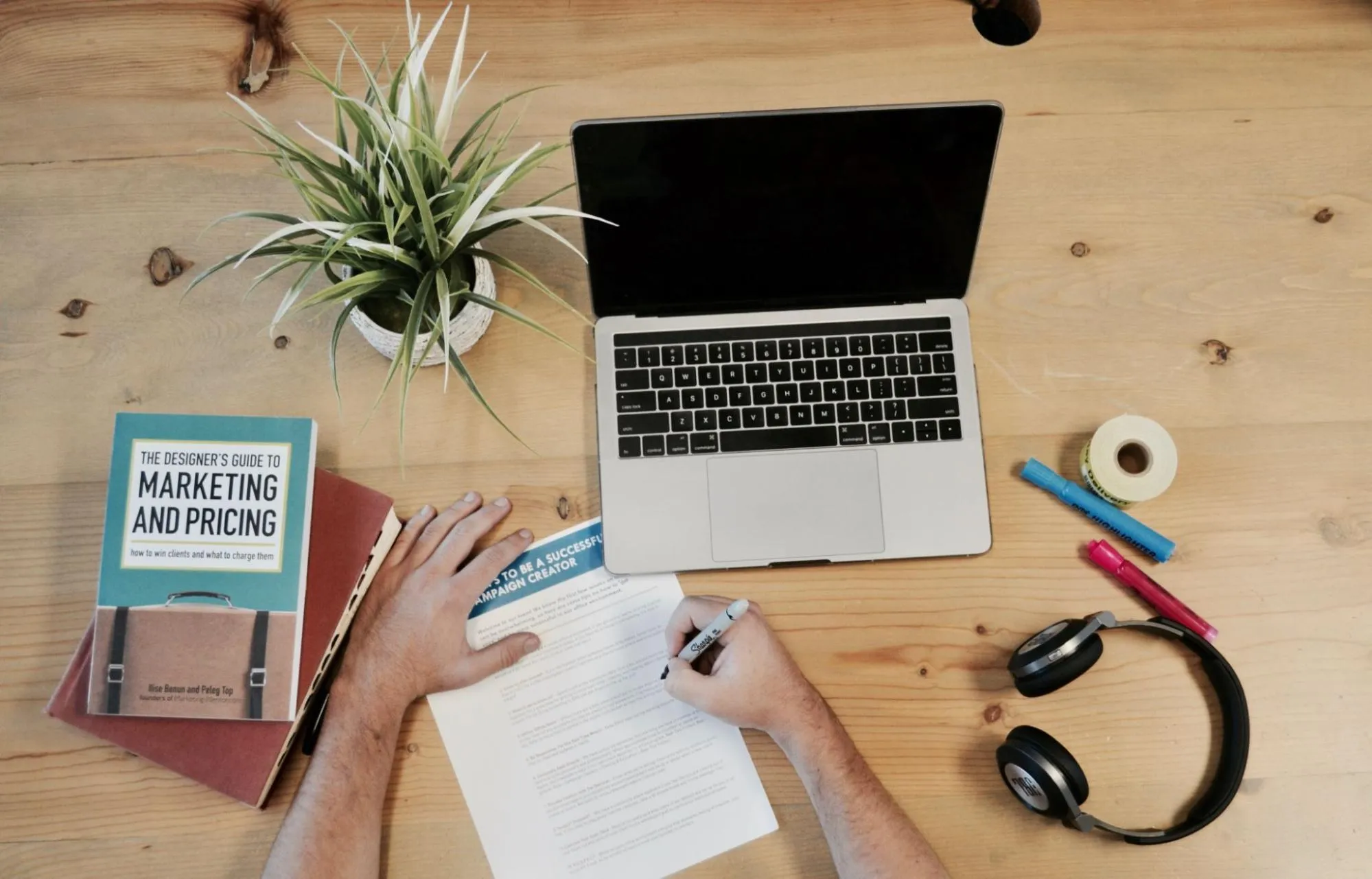 How Do You Make Money With Affiliate Marketing Without a Website?