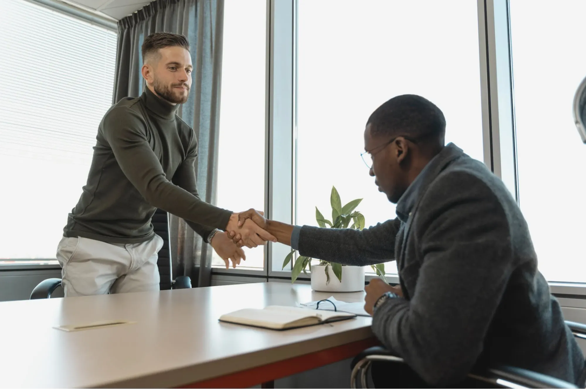 11 Mistakes to Avoid When Hiring a Freelance Writer