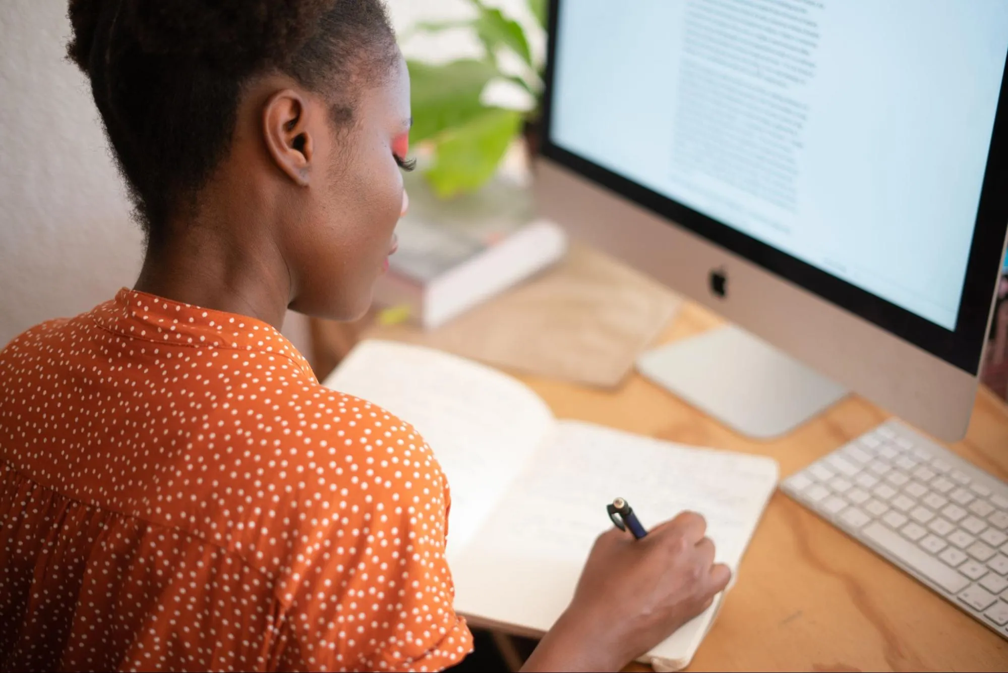 9 Words to Cut From Your Writing in 2023