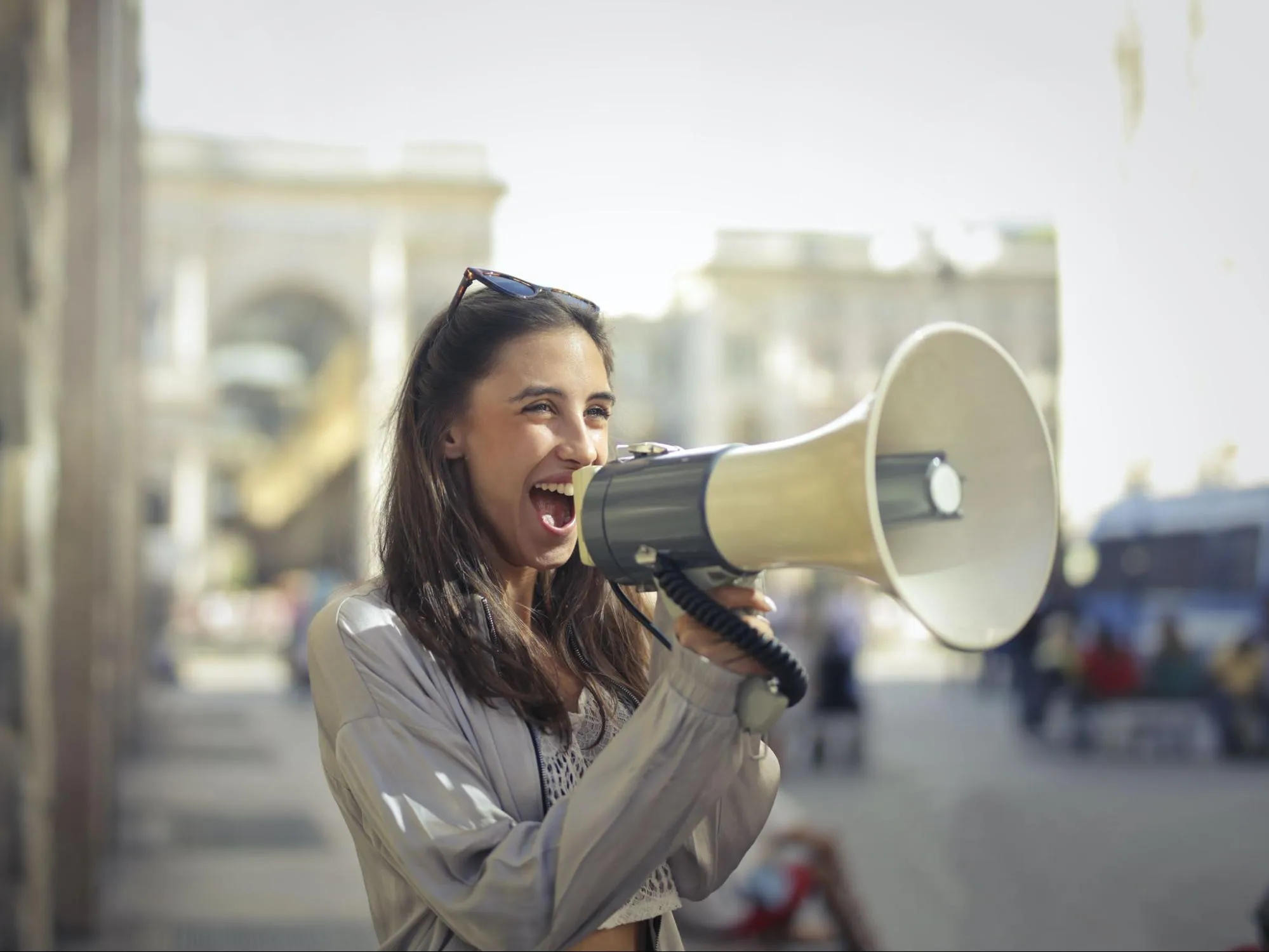 What Should a New Hire Announcement on Social Media Include?