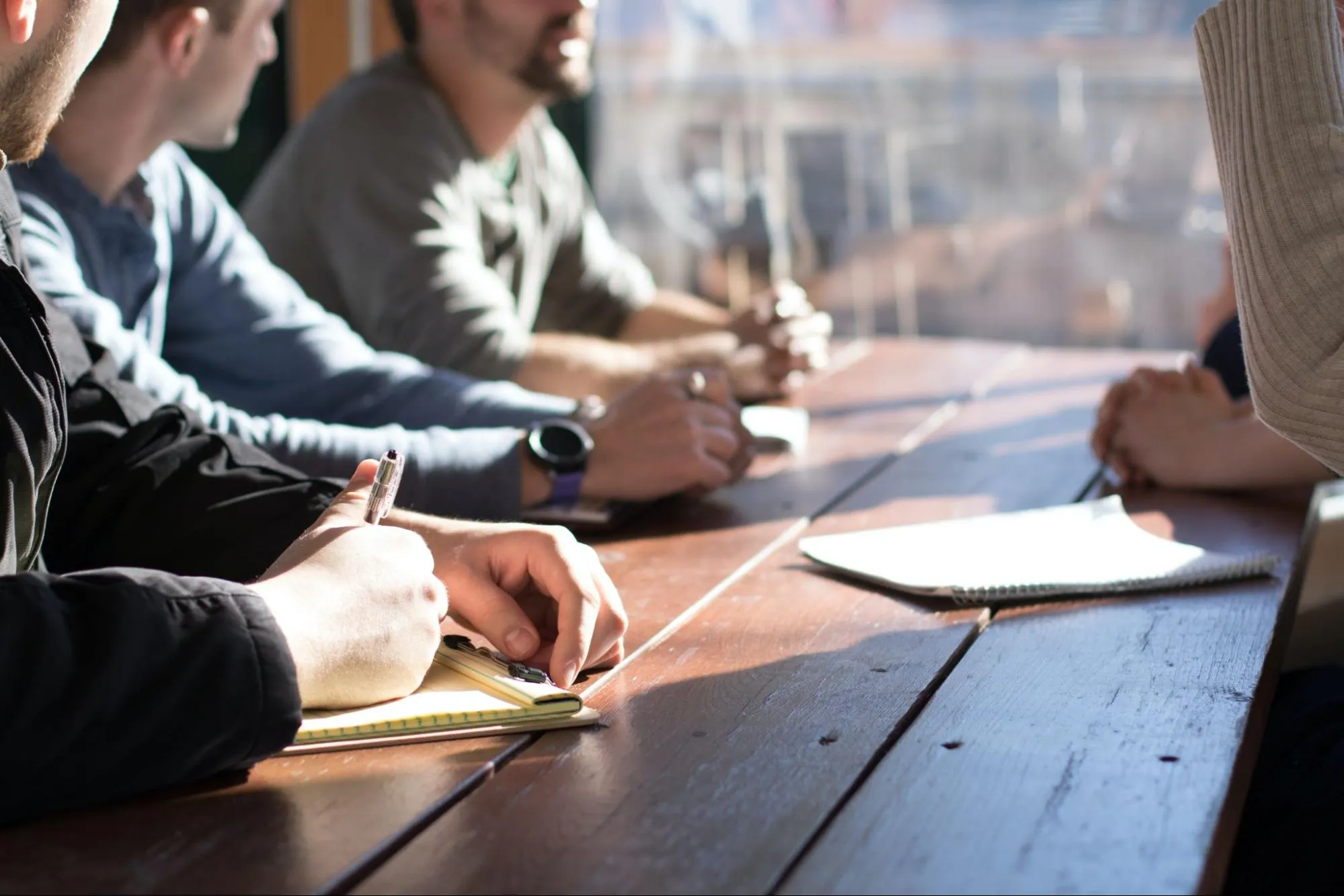 11 Insights on How To Successfully Pitch a Story Idea